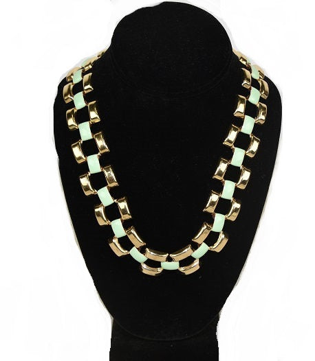 Lot of 23 Pieces The Skyline Collection Women's Green Link Necklace -